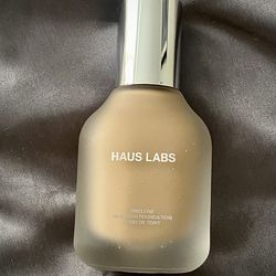 Haus Labs Triclone Skin Tech Foundation