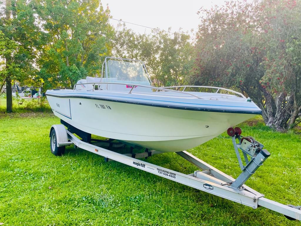 18 Ft Center Console Proline