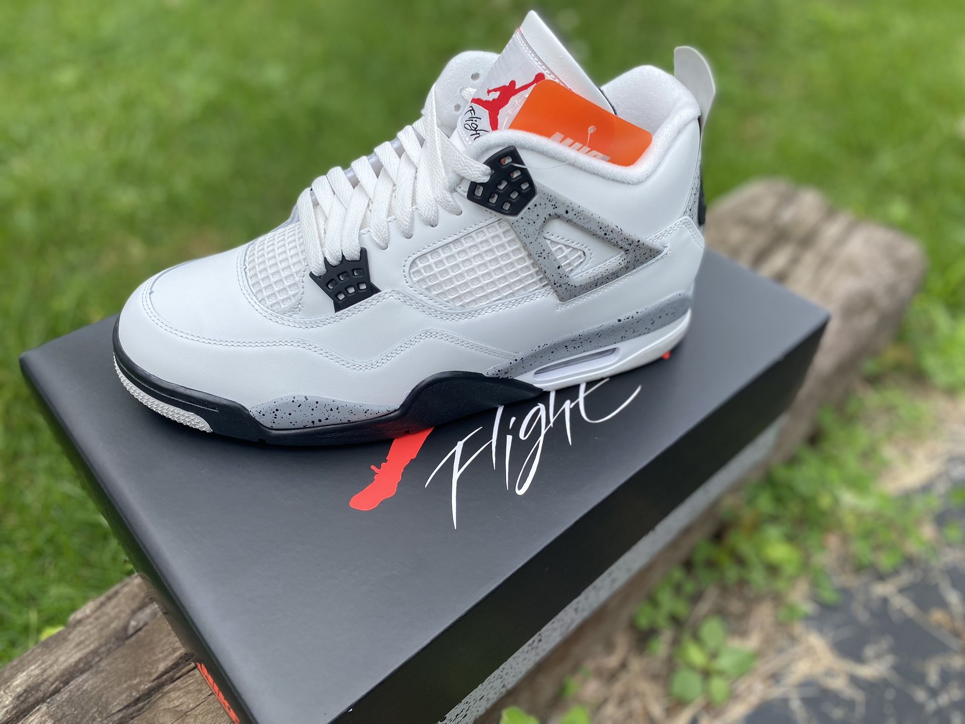 Air Jordan 4 White Cement ( Size 9Mens ) Pick up Only / $210 FIRM