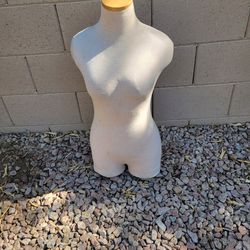 Women's Mannequin $20