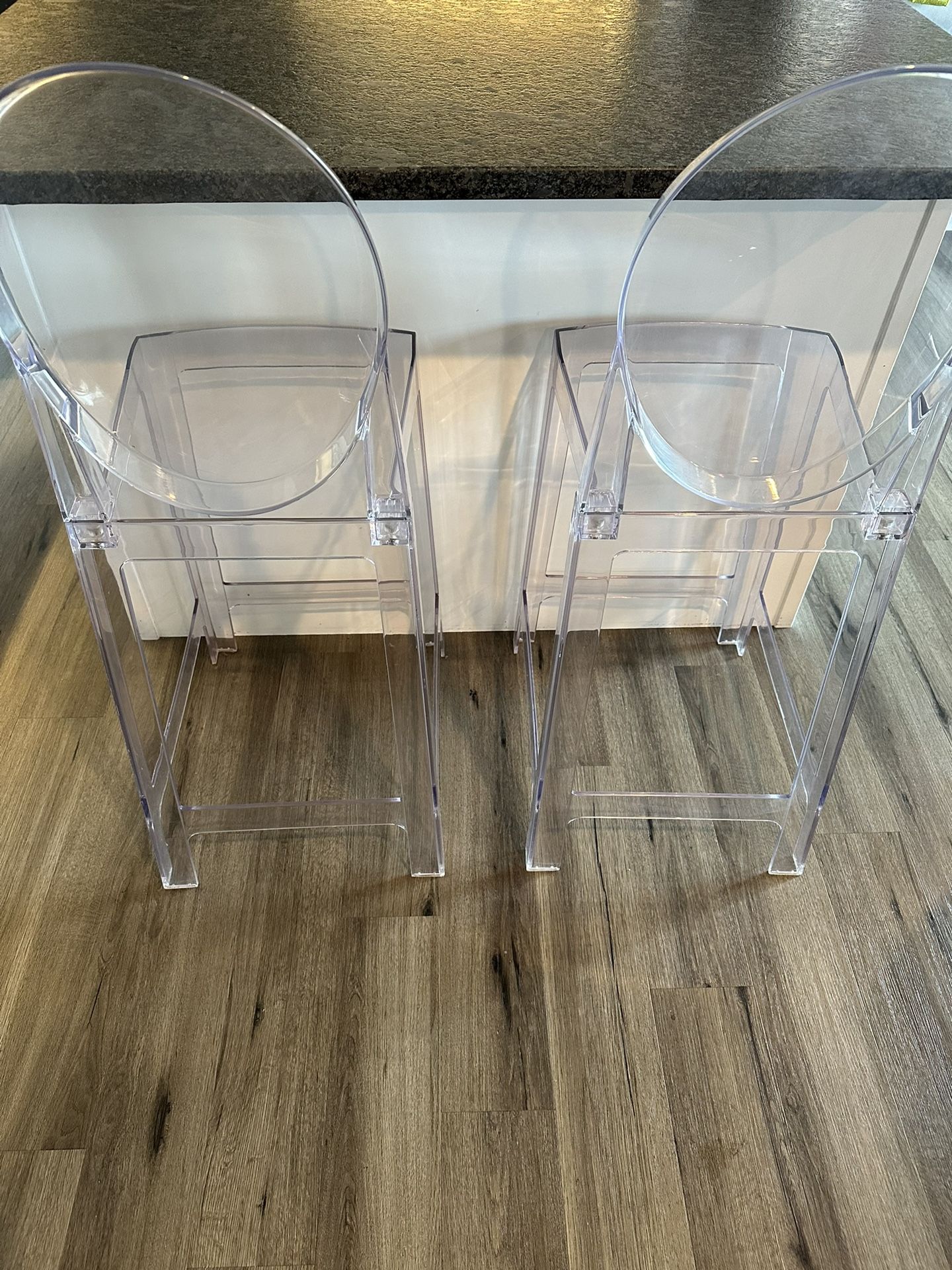 Kitchen Stools - Counter Height Kitchen Chairs