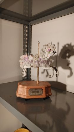 Musical carousel horse - Westland