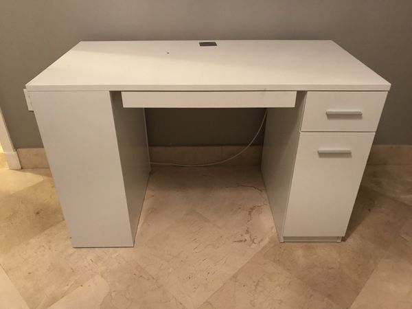 Bellmar White Desk For Sale In Doral Fl Offerup