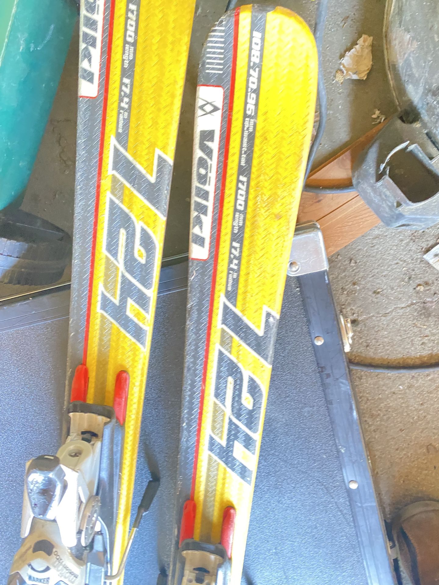 Professional Carbon Fiber Downhill Skis