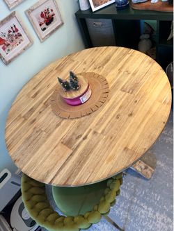 Furnishings Keaton Round Standard Height Dining Table