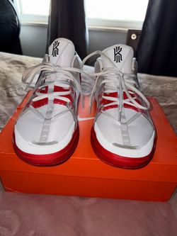 New kyrie flytrap 6 photon dust