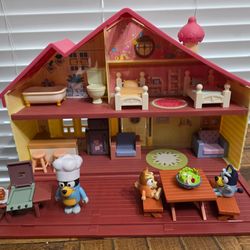 Bluey Toy House & dads BBQ Playhouse
