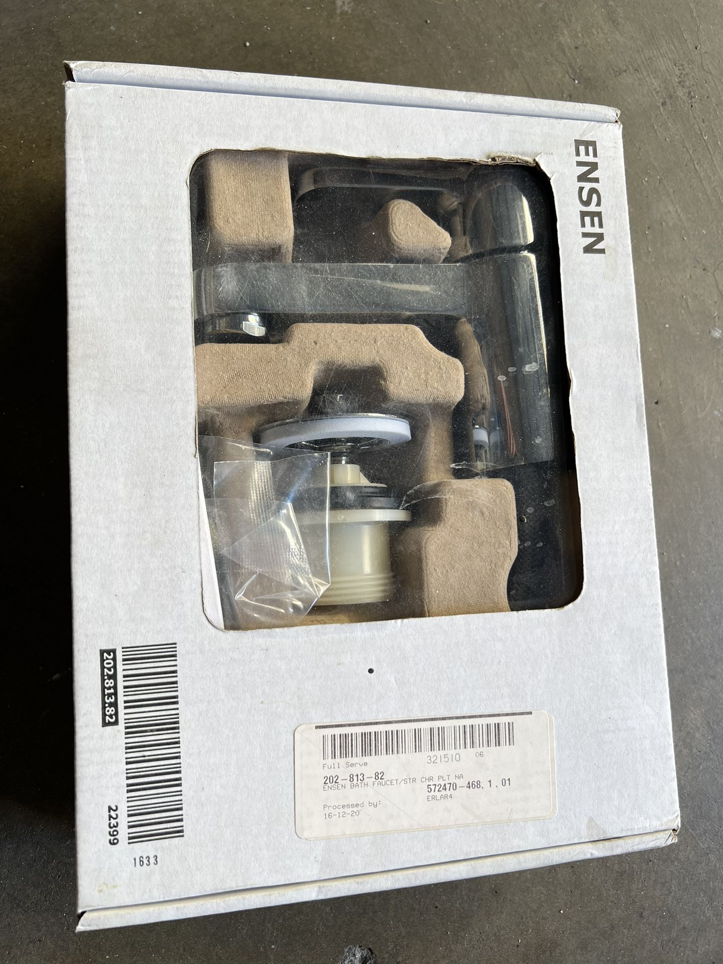 brand new bath faucet with strainer