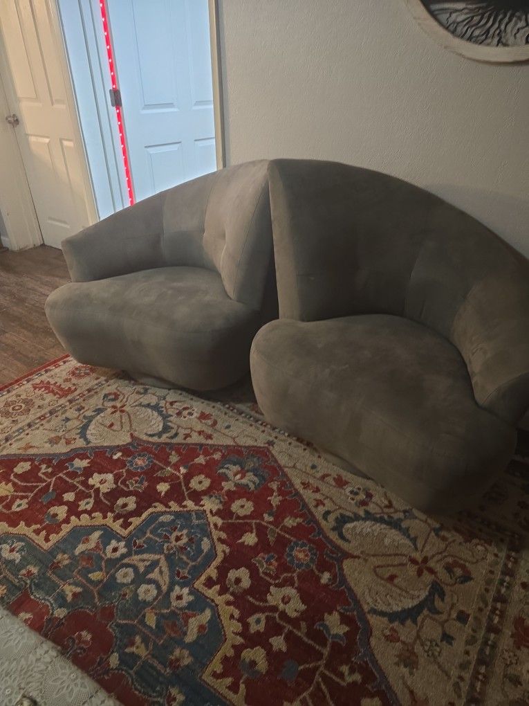 2 couch chairs