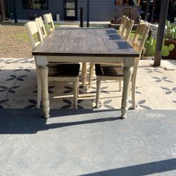 Chairs In Good Condition Wood On Table Is Kind Of erasing