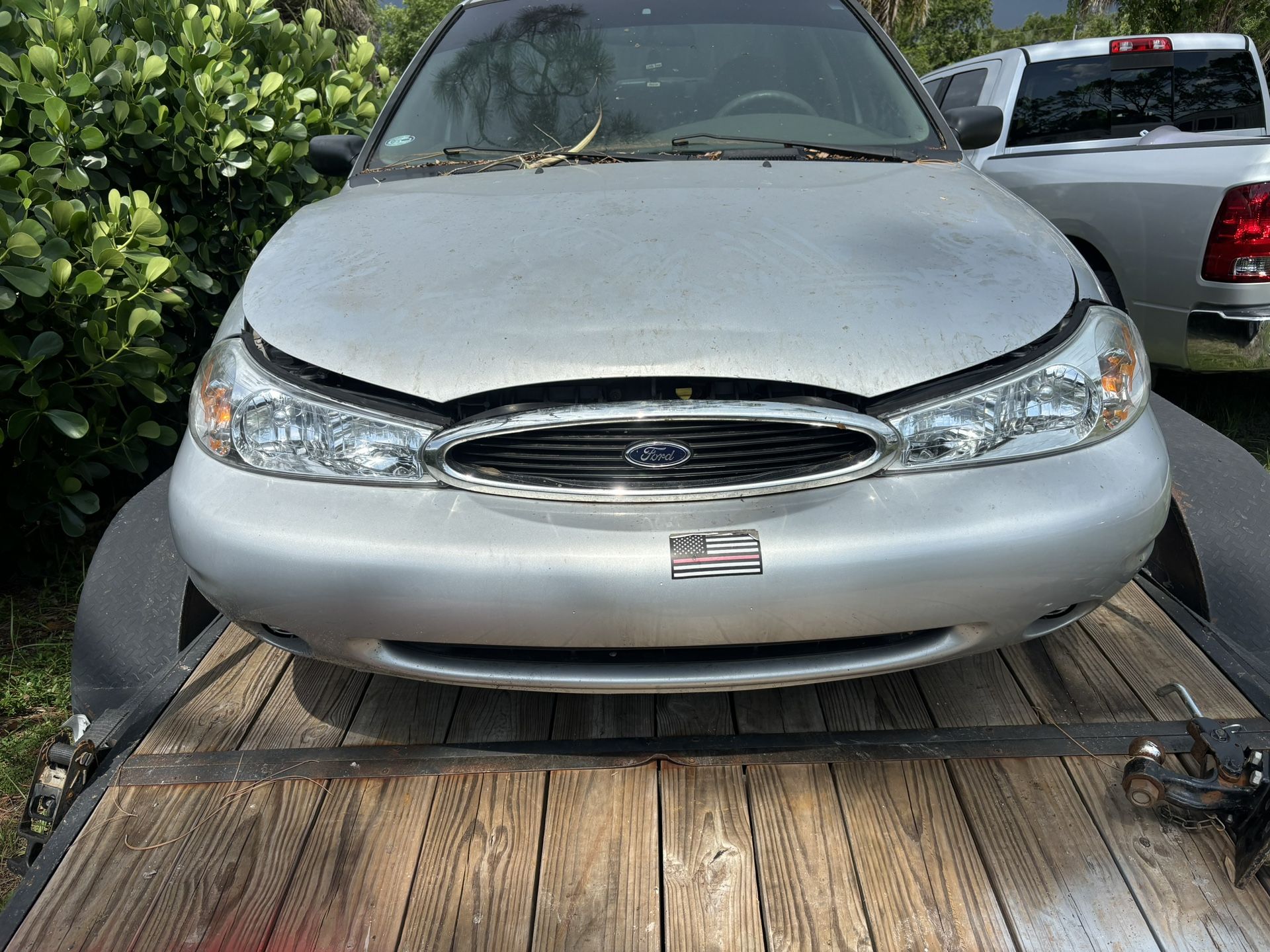 Ford contour