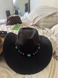 Cowgirl 2 hats one bottom