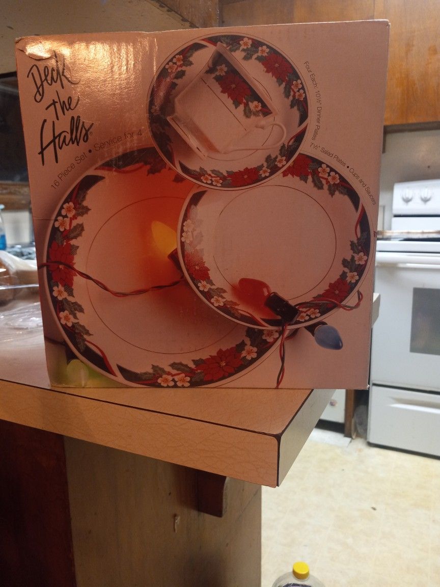 Vintage Christmas Dishes China