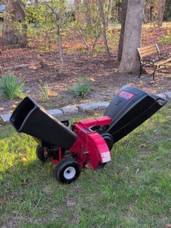 MTD 8 HP .yard machines . Chipper/ shredder