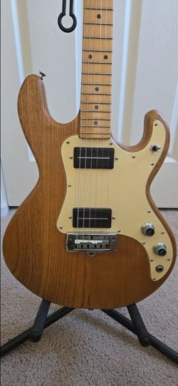 Peavy T-15 Guitar