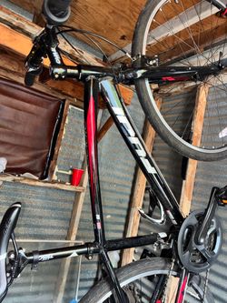 Fuji absolute 2.3 Hybrid Bicycle