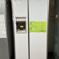 NEW GE MONOGRAM 36”WIDE BUILT IN PANEL READY REFRIGERATOR 