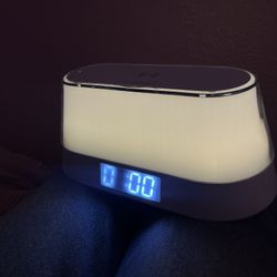 Led/Charger Clock