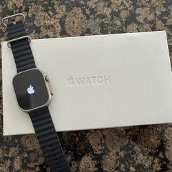 Apple Watch Ultra 49mm Titanium