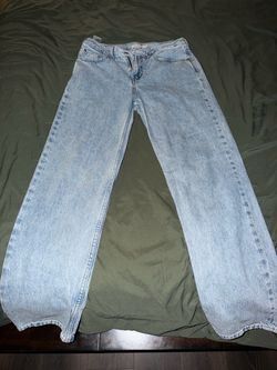 Levi’s Light Wash Wide Leg Jeans