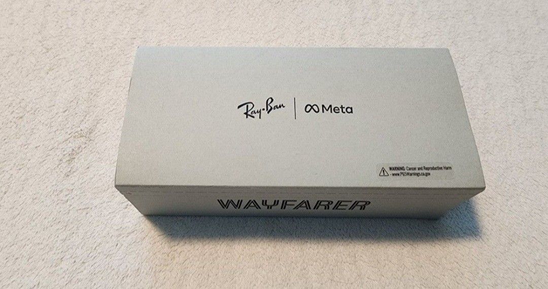 Brand New Sealed Ray Ban Meta Wayfarer Suunglasses