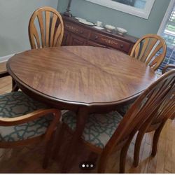 Jefferson Woodworking Dining Set: Expandable Table w/8 Chairs