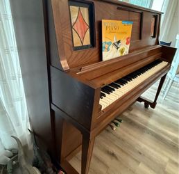 FREE Used Universal Piano Co. Model P-1 player piano FREE