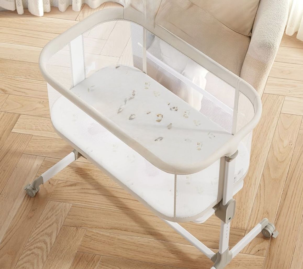 Comfy Baby Bassinet - Used Only 2 Times