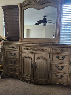 Elegant Wood and marble Dresser with Mirror + Nightstands – Great Condition