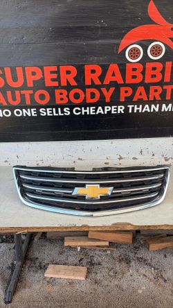 2013 Traverse Grille OEM 2017