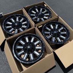 (4) 20” Fuel Wheels (Fuel Hardline)