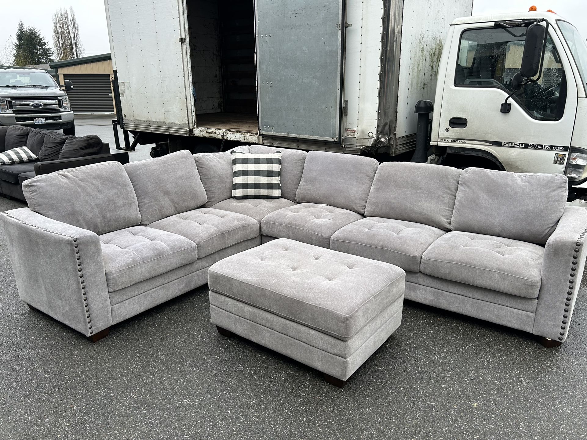Sectional Couch 