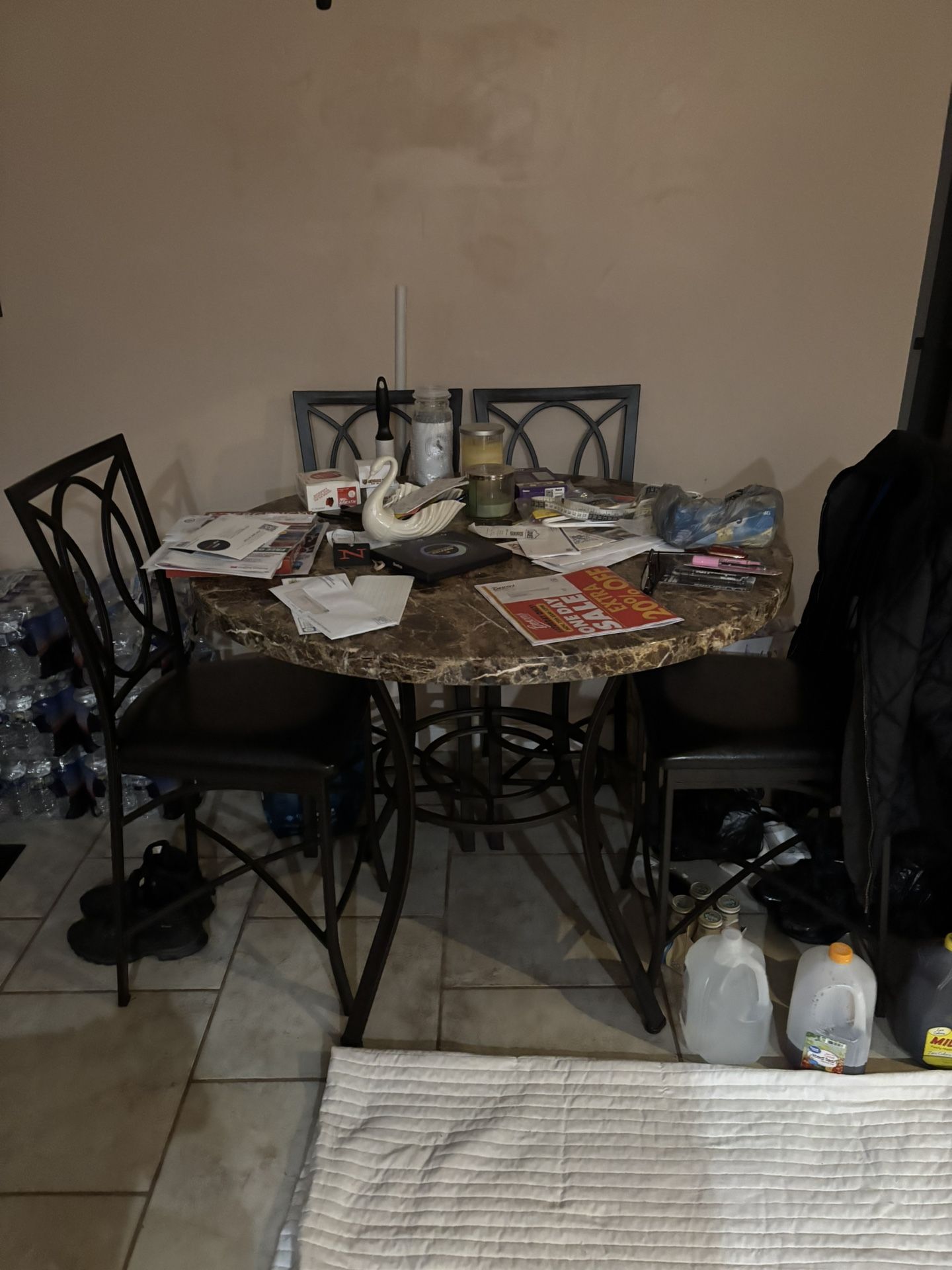 Kitchen Table 4 Chairs  Must Go  Making An Offer Moving