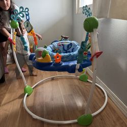 Baby Einstein Neptunes Oceans Discovery Activity jumper