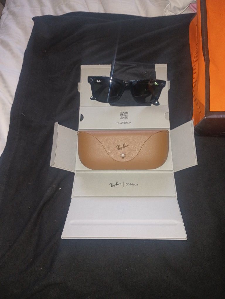 Ray Ban Meta Wayfarer