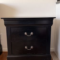 **NEED GONE** Mayville Furniture Nightstand