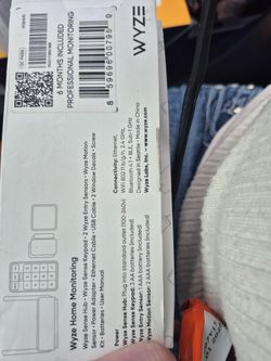 Wyze Home Monitoring Core Starter Kit