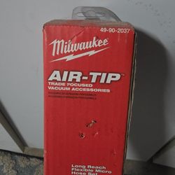 Milwaukee Vacuum Attachments