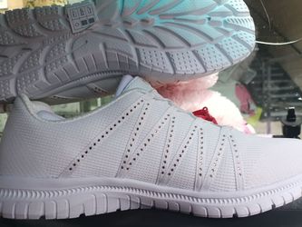 Sketchers brand-new women's size 9.5