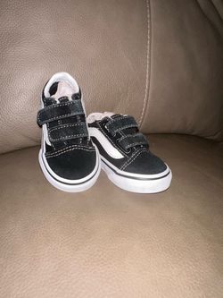 Baby vans size 4
