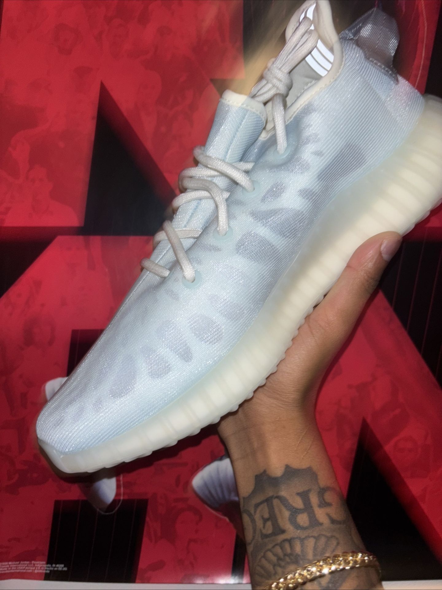 Yeezy Boost 350 V2