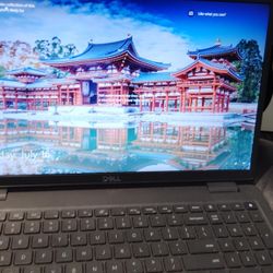 Dell Latitude 3520 