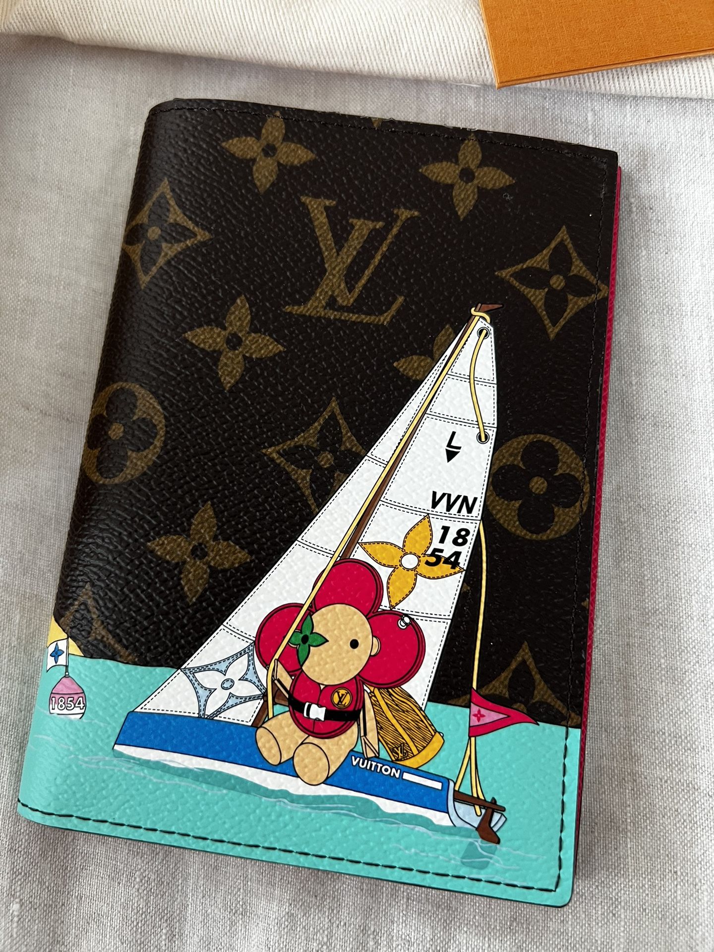 Louis Vuitton Vivienne Passport Cover 2023 Christmas M82625