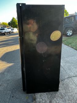 Free Working Fridge