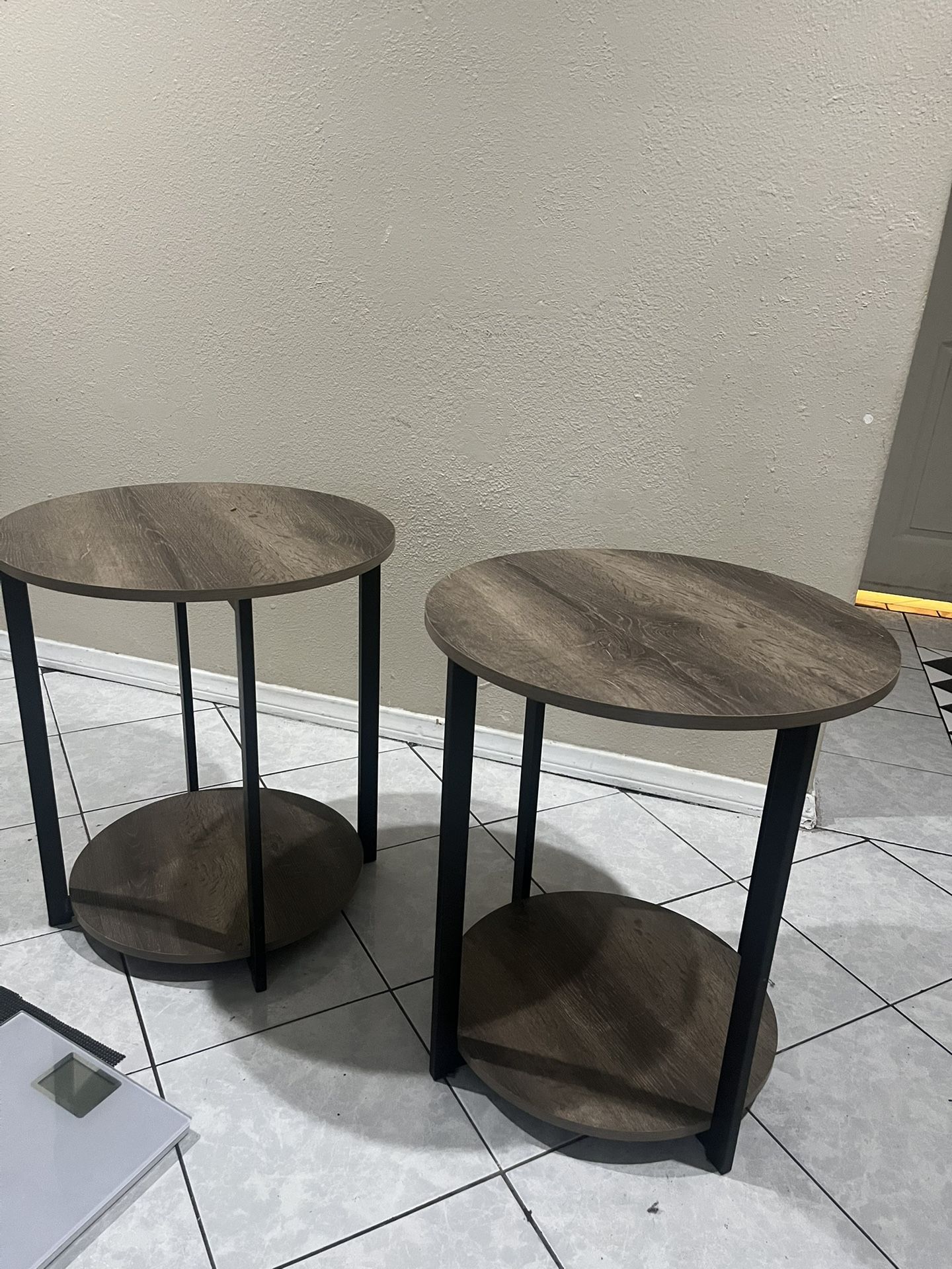 Side Tables 