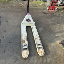 Pallet Jack 