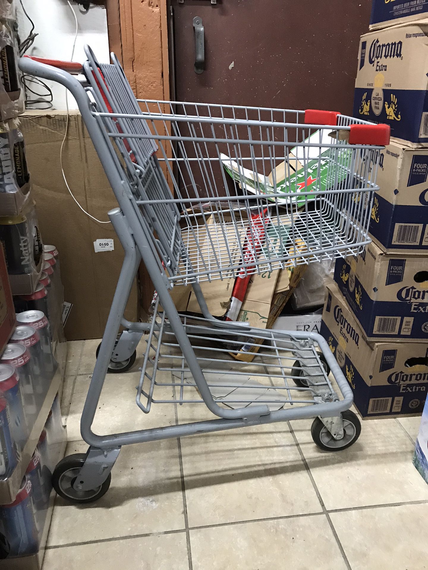 Shopping cart - great condition - $25/each or $70 for 3