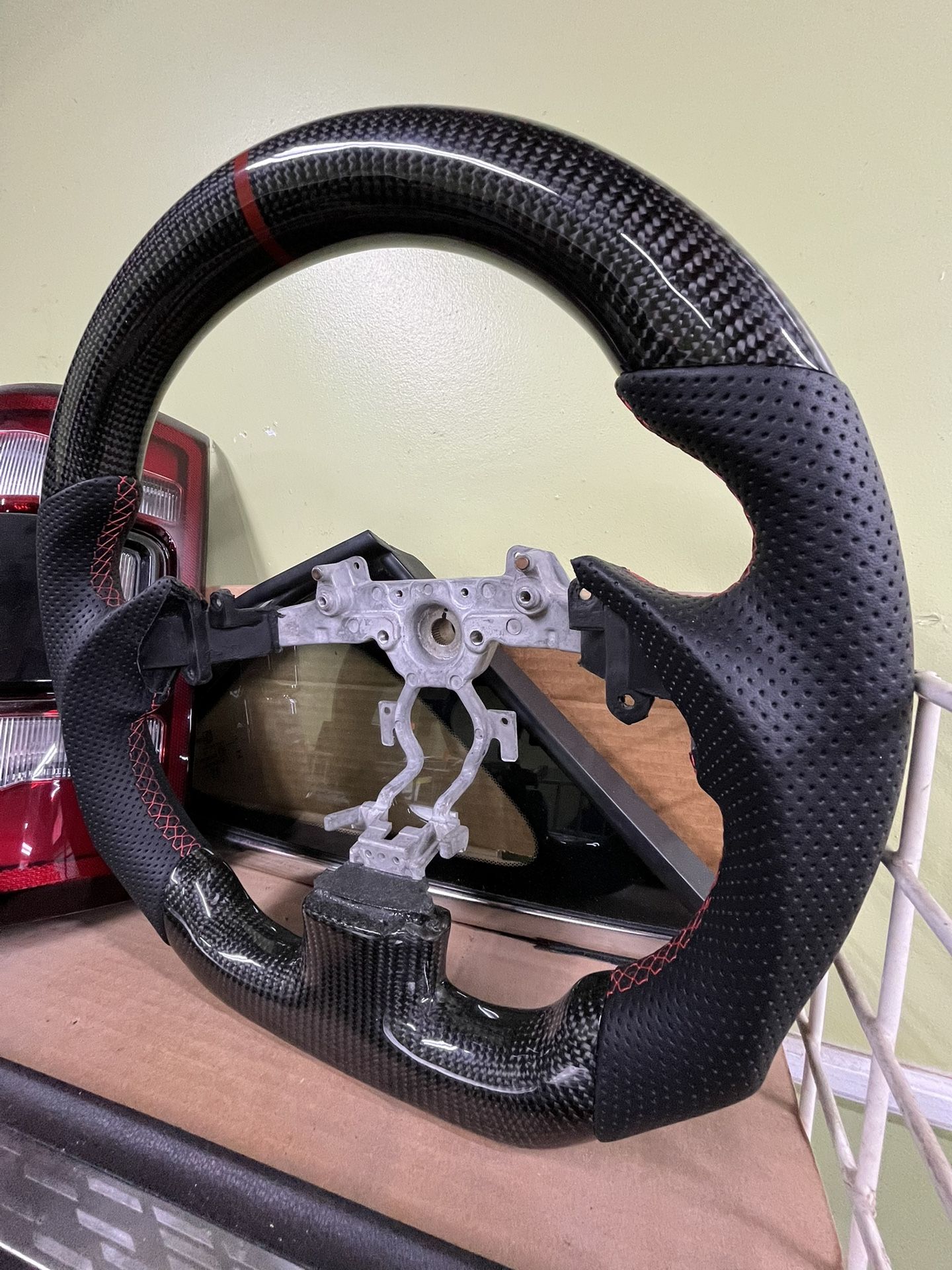 INFINITI G37 G35 CARBON FIBER STEERING WHEEL