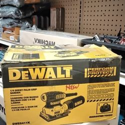 DEWALT 1/4 SHEET PALM GRIP SANDER