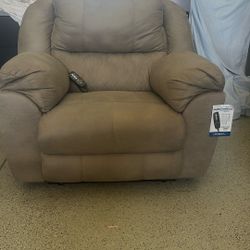 Catnapper - Chaise Rocket Recliner , Beige 